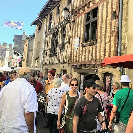 Feriehus No 11 - Medieval Quarter Parthenay